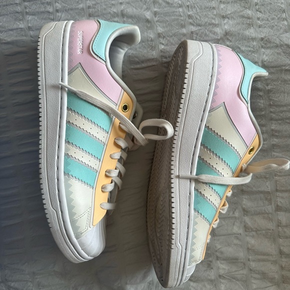 Adidas pastel superstar sneaker - Picture 3 of 5